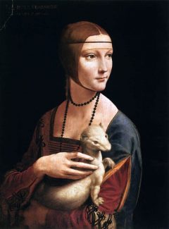 Du finner et av Leonardos få oljemalerier, Kvinne med hermelin, i Krakow i samlingene til Czartoryski Museum - men det er utstilt i Wawelborgen fra år 2013 Krakow, Leonardo da Vinci, Czartoryski Museum i Krakow