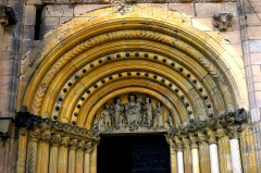 Bamberger Kaiserdoms Gnadenpfortes tympanon er fra rundt år 1220. Foto: Reinhard Kirchner / Wikipedia Altstadt, Bamberg, Sør-Tyskland, Tyskland