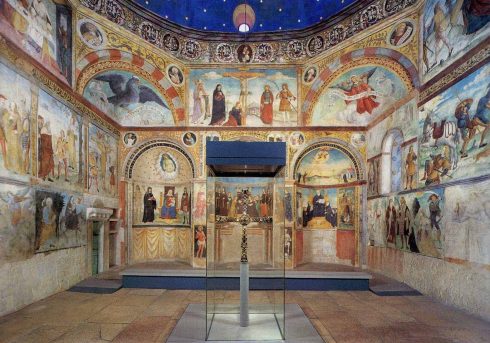 Oratoriet i Santa Maria in Solario, hvor Croce de Desiederio - det berømte korset til Desiderius oppbevares. Foto: RobyBS89 / Wikipedia Santa Maria in Solario, Brescia, Lombardia, Nord-Italia, Italia