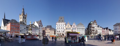 Tyskland er generelt meget velstelt, pent og ordentlig, på alle måter. Her fra Triers Hauptmarkt. Foto: Berthold Werner/Wikipedia Trier, Hauptmarkt