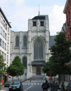 Hvis ting hadde gått som planlagt, ville dette tårnet vært 170 meter høyt. Det er det ikke. Foto: © Homeros29 / Wikipedia Sint-Pieterskerk, Leuven, Flandern, Belgia