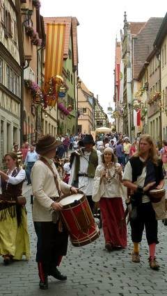 Festspillet Meistertrunk arrangeres i Rothenburg ob der Tauber i pinsehelgen hvert år. Foto: © Annemieke Böttger Meistertrunk, Rothenburg ob der Tauber, Bayern, Sør-Tyskland, Tyskland