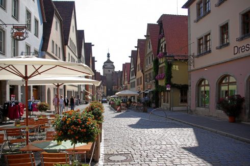 Middelalderbyen Rothenburg ob der Tauber kan by på en mengde trivelige og maleriske gatemiljøer. Foto: Berthold Werner / Wikipedia Rothenburg ob der Tauber, Bayern, Sør-Tyskland, Tyskland