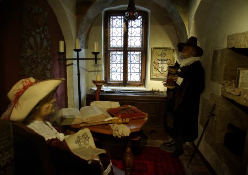 Historiske miljøer fra det gamle rådhuset i Rothenburg ob der Tauber- Historiengewölbe Foto: Janericloebe / Wikipedia Rathaus, Rothenburg ob der Tauber, Bayern, Sør-Tyskland, Tyskland