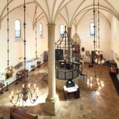 Den gamle synagogen fra rundt år 1480 ligger i Kazimierz og er en del av Krakows Historiske Museum. Foto: © Muzeum Historyczne Miasta Krakowa Krakow, Old Synagoge, Unesco Verdensarv, Sukiennice, Basilica Santa Maria, gamlebyen Stare Miasto, historisk bydel, middelalder, markedsplass Rynek Glowny, Wawelborgen, Kazimierz, Sør-Polen, Polen