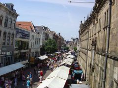 Leidens innbyggere holder tradisjonene i hevd - fra feiringen av Lakenfeesten i år 2005. Foto Leiden Marketing Lakenfeesten, Leiden, Zuid-Holland, Sør-Nederland, Nederland