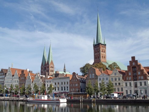 Lübeck, Trave, Østersjøen, middelalder, Europäisches HanseMuseum, Backsteinsgotik, Ostsee, Unesco Verdensarv, Gamlebyen, Altstadt, Rathaus, Hansestadt Lübeck, Schiffergesellschaft, Holstentor, Burgtor, Mecklenburg Vorpommern, Nord-Tyskland
