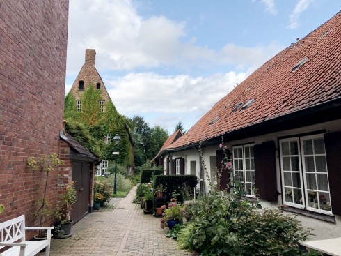Lübeck, Trave, Østersjøen, middelalder, Europäisches HanseMuseum, Backsteinsgotik, Ostsee, Unesco Verdensarv, Gamlebyen, Altstadt, Rathaus, Hansestadt Lübeck, Sciffergesellschaft, Holstentor, Burgtor, Mecklenburg Vorpommern, Nord-Tyskland Lübeck, Trave, Østersjøen, middelalder, Europäisches HanseMuseum, Backsteinsgotik, Ostsee, Unesco Verdensarv, Gamlebyen, Altstadt, Rathaus, Hansestadt Lübeck, Sciffergesellschaft, Holstentor, Burgtor, Mecklenburg Vorpommern, Nord-Tyskland