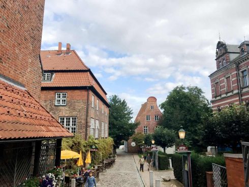 Lübeck, Trave, Østersjøen, middelalder, Europäisches HanseMuseum, Backsteinsgotik, Ostsee, Unesco Verdensarv, Gamlebyen, Altstadt, Rathaus, Hansestadt Lübeck, Schiffergesellschaft, Holstentor, Burgtor, Mecklenburg Vorpommern, Nord-Tyskland Lübeck, Trave, Østersjøen, middelalder, Europäisches HanseMuseum, Backsteinsgotik, Ostsee, Unesco Verdensarv, Gamlebyen, Altstadt, Rathaus, Hansestadt Lübeck, Schiffergesellschaft, Holstentor, Burgtor, Mecklenburg Vorpommern, Nord-Tyskland