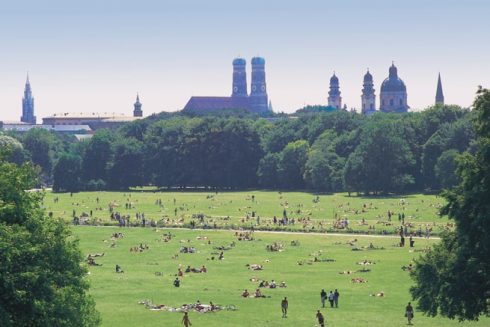 Archäologische Staatssammlung ligger ved Englischer Garten. Foto: © Torstein Krüger/Tourismusamt München Englischer Garten, München, Bayern, Sør-Tyskland, Tyskland