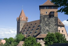 Nürnberg - borgens høyeste tårn, Luginsland, ved enden av den tidligere stallbygningen, nå ungdomsherberge Luginsland, Kaiserburg, Nürnberg, Bayern, Unesco Verdensarv, Altstadt, Historisk, Middelalder, Hauptmarkt, Sør-Tyskland, Tyskland