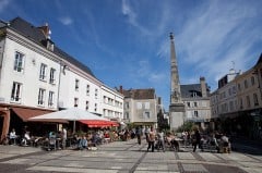 Place Marceau ligger i tilknytning til Place du Cygne. Det er livlig her på kveldstid. Foto: © Office de Tourisme Chartres Chartres, Vielle Ville, Cathedrale Notre dame de Chartres, Eure, Eure et Loire, Unescos liste over Verdensarven, Vest-Frankrike, Frankrike