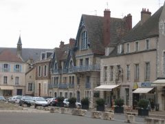 Her er resten av husrekken på sørøstsiden av katedralen. Foto: Real Politik / Wikipedia CC-BY-SA-3.0 Chartres, Vielle Ville, Cathedrale Notre dame de Chartres, Eure, Eure et Loire, Unescos liste over Verdensarven, Vest-Frankrike, Frankrike