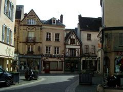 Fra den trivelige gamlebyen i Chartres - Rue de la Clouterie og rue de la Poêle Percée. Foto: © www.perche-gouet.net Chartres, Vielle Ville, Cathedrale Notre dame de Chartres, Eure, Eure et Loire, Unescos liste over Verdensarven, Vest-Frankrike, Frankrike