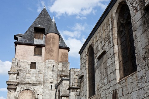 St Aignan skal angivelig ha vært den første soknekirken i Chartres - allerede på 400-tallet. Foto: © Office de Tourisme Chartres Chartres, St Aignan, Vielle Ville, Cathedrale Notre Dame de Chartres, Eure, Eure et Loire, Unescos liste over Verdensarven, Vest-Frankrike, Frankrike