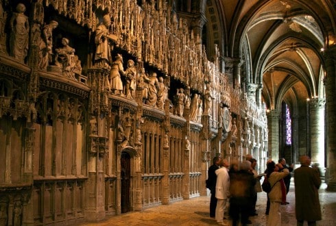 Den omhyggelig dekorerte skjermveggen i marmor, som ble reist mellom koret og skipet på 1500-tallet Chartres, Vielle Ville, Cathedrale Notre dame de Chartres, Eure, Eure et Loire, Unescos liste over Verdensarven, Vest-Frankrike, Frankrike