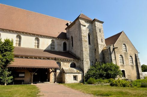 Collégiale St André er et stort kirkebygg oppført på restene av et romersk amfiteater. Foto: © Office de Tourisme Chartres Chartres, Collégiale St André, Vielle Ville, Cathedrale Notre Dame de Chartres, Eure, Eure et Loire, Unescos liste over Verdensarven, Vest-Frankrike, Frankrike