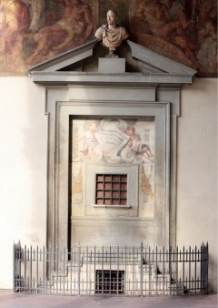 Her var stedet i Ospedale degli Innocenti der man kunne legge fra seg nyfødte barn som man ikke kunne ta vare på. Foto: © www.hiddenitaly.com Firenze, renessanse, middelalder, Unescos liste over Verdensarven, historisk bydel, gamleby, Toscana, Midt-Italia, Italia