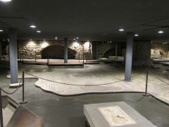 Deler av krypten under Duomo er gravd ut - her er det funnet rester fra romertidens kristne kirke, San Reparata. Foto: jaycross - Flicr / Sailko Wikipedia CC-BY-SA 2.0 Firenze, renessanse, middelalder, Unescos liste over Verdensarven, historisk bydel, gamleby, Toscana, Midt-Italia, Italia