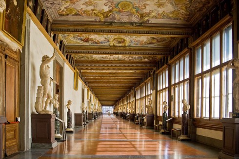 Fra Uffizis korridor - den som har satt sine ben i dette museet glemmer det aldri. Foto: © www.hiddenitaly.com Firenze, Uffizi, renessanse, middelalder, Unescos liste over Verdensarven, historisk bydel, gamleby, Toscana, Midt-Italia, Italia
