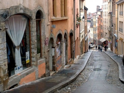 Fra foten av høyden Croisse Rousse, kalt Grande 'Côte, på nedsiden av den nyere bebyggelsen. Foto: arno. / Wikipedia Lyon, romertid, Unescos liste over Verdensarven, renessansen, Midt-Frankrike