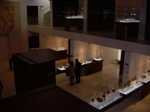Madinat A-Zahra - et moderne museum dokumenterer palasset med en mengde arkeologiske funn. Foto: Ole Vonk Madinat A-Zahra - et moderne museum, Cordoba, katedral-moskéen La Mezquita, Guadalquivir, Unescos liste over Verdensarven, historisk bydel, gamleby, Andalucia, Spania