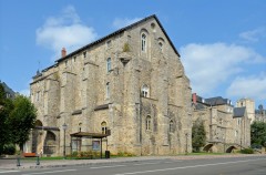 Det er kort vei fra Collegiale Saint-Pierre-la-Cour til Palais des Comtes du Maine. Foto: Selbymay / Wikipedia CC BY SA 3.0 Le Mans, Maine, Vieux Mans, Sarthe, La Cité Plantagenét, romertid, middelalder, Henry den II. La Reine Berenger, Cathédrale Saint-Julien de Le mans, Unescos liste over Verdensarven, Vest-Frankrike, Frankrike