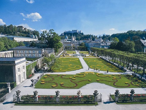Salzburger Barockmuseum ligger ved Mirabellslottets flotte parkanlegg. Foto: Tourismus Salzburg GmbH Salzburger Barockmuseum, Mirabelle Park, Salzburg, Altstadt, Mozart, Unescos liste over Verdensarven, Tyrol og Salzburg, Østerrike