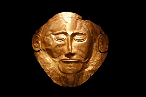 Gullmasken som man har trodd tilhørte Agamenmnon er utstilt på Nationalmuseet for Akeologi i Athen Agamemnon, gullmaske, Athen, Hellas
