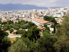 Panorama nedenfor Akropolis med Agora, antikkens torg og handlesenter, rekonstruert og gjenoppbygd på 1950-tallet Agora, Akropolis, Athen Hellas