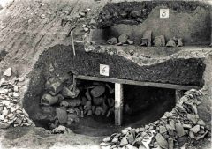 En mengde romerske amforaer ble funnet under utgravinger der Olympiastadion i dag ligger på Montjuic. Kilde: Wikipedia Barcelona, Barrio Gotico, La Sagrada Familia, katalansk, Unescos liste over Verdensarven, Antoni Gaudi, Parc Guell, Catalunia, Spania