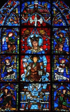 Den blå Jomfuens vindu, Notre Dame de la Belle Verrière, er et av de mest kjente glassmaleriene fra 1200-tallet. Foto: Vassil / Wikipedia Public Domain Chartres, Vielle Ville, Cathedrale Notre Dame de Chartres, Eure, Eure et Loire, Unescos liste over Verdensarven, Vest-Frankrike, Frankrike