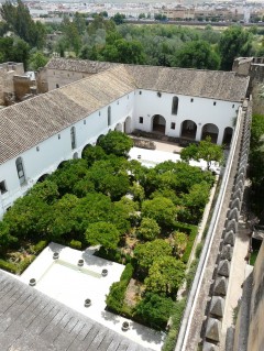 Alcázar de los Reyes Cristianos, Cordoba, katedral-moskéen La Mezquita, Guadalquivir, Unescos liste over Verdensarven, historisk bydel, gamleby, Andalucia, Spania