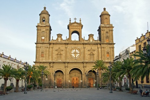 Catedral de Santa Ana ble påbegynt allerede i år 1497, men var ikke fullført før nesten 400 år senere. Catedral de Santa Ana, Unescos liste over Verdensarven, Plaza de Santa Ana in Las Palmas de Gran Canaria, Las Palmas, Gran canaria, Kanariøyene, Spania
