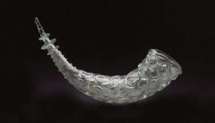 Et drikkehorn av glass fra 3-400-tallet, det vil si sen romertid er utstilt i Carré Plantagenêt – Musée d’archéologie et d’histoire. Foto: © Ville du Mans Le Mans, Maine, Vieux Mans, Sarthe, La Cité Plantagenét, romertid, middelalder, Henry den II. La Reine Bérengère, Cathédrale Saint-Julien de Le mans, Unescos liste over Verdensarven, Vest-Frankrike, Frankrike