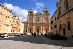 Apostelen Paulus strandet på Malta og oppholdt seg i Mdina - en katedral er reist til minne om ham - St Pauls Cathedral St Pauls Cathedral, Mdina, Malta, templene, Unescos liste over Verdensarven, korsfarere, Johanitter-ordenen, renessansen barokken, Valletta, Malta