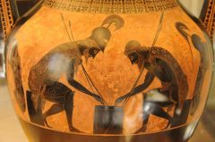 I Vatianets Museo Gregoriano Etrusco, Sala XIX finner du et av høydepunktene innen gresk kunst - Akilles og Ajax fra cirka år 530 f. Kr. av Exekias Foto: Jakob Bådagård / Wikipedia Akilles og Ajax, Exekias, Vatikanmuseet, Roma, Unescos liste over Verdensarven, romerriket, Forum, antikken, historiske bydeler, gamlebyen, Trastevere, den evige stad, Tiber, Vatikanet, Panthon, Roma, Midt-Italia, Italia