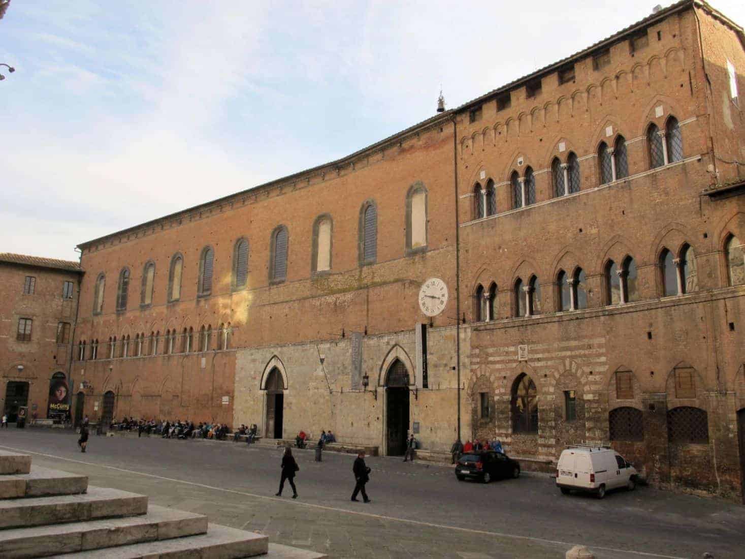 Siena, Midt-Italia, middelalder, museo archaeologica