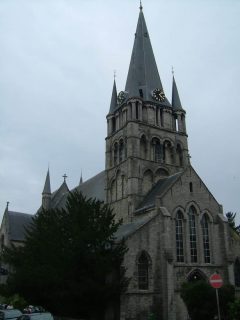 Den gotiske Eglise Saint-Jacques, bygget mellom år 1153 og 1167, ligger 2 minutters spasertur fra markedsplassen Eglise Saint-Jacques, Tournai, historisk bysenter, Unescos liste over Verdensarven, gourmet, gamleby, gotikken, renessansen, barokken, Vallonia, Belgia