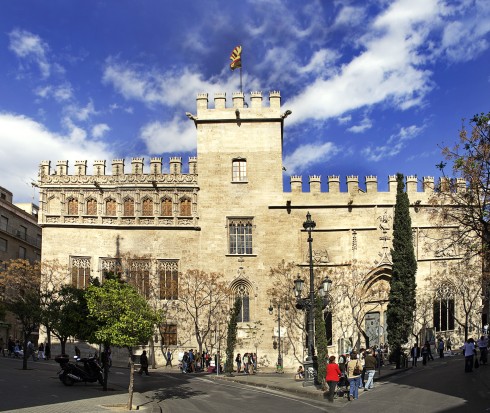 La Lonja, Valencias elegante varebørs fra 1482 i gotisk stil, er på Unescos liste over Verdensarven. La Lonja, Valencia, Unescos liste over Verdensarven, Costa Blanca og Valencia, Spania