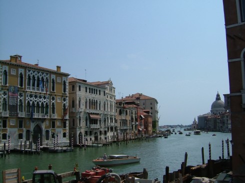 Canal Grande bidrar til å gjøre Venezia til en av de merkeligste byene vi har opplevd. Foto: © reisdit.no Venezia, Marcus-plassen, Canal Grande, Unescos liste over Verdensarven, middelalder, gotikken, evangelisten Marcus, renessanse-arkitektur, Veneto, Nord-Italia, Italia