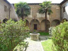 Veronas arkeologiske museum ligger i et gammelt kloster på oversiden av det romerske teateret. Foto: Hans Weingartz / Wikipedia Verona, arkeologisk museum, Arena, Piazza delle Erbe, Piazza Signori, Piazza Bra, Unescos liste over Verdensarven, romerriket, antikken, historiske bydeler, gamlebyen, Veneto, Nord-Italia, Italia