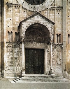 Panelene på vestfasaden er utformet av mesteren Niccolò en gang på 1120-30-tallet. Foto: www.wga.hu Verona, San Zeno, Arena, Piazza delle Erbe, Piazza Signori, Piazza Bra, Unescos liste over Verdensarven, romerriket, antikken, historiske bydeler, gamlebyen, Veneto, Nord-Italia, Italia