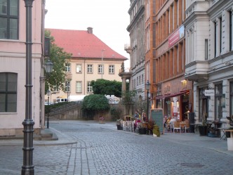 Fra Nikoliaviertel, hvor du kan finne bebyggelse fra 17-1800-tallet, i tillegg til Nikolaikirche fra 1200-tallet Nikolaiviertel, Berlin