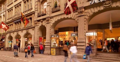 Bern-Sveits-Innere-satdt-altstadt-gamleby-elven-aare-arkade-butikker Altstadt, Bern, Nord-Sveits, Sveits