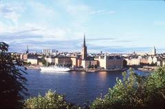 Gamla Stan er det opprinnelige Stockholm, som i middelalderen ble anlagt på en holme der saltvann fra Östesjöen møter ferskvann fra Mälaren. Foto: © Stockholm Visitor Board / Olof Holdar Stockholm, Gamla Stan, gamlebyen, Unesco Verdensarv, Sverige