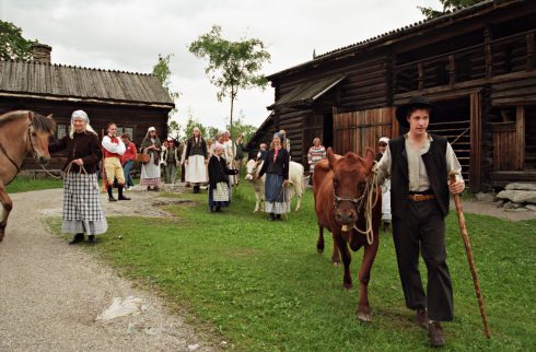 Skansen er et folkemuseum der ting foregår slik det gjorde i gamle dager. Foto: Marie Andersson / Skansen Stockholm, Skansen