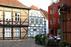 Fra plassen Am Dom, et steinkast fra Marktplatz og Schlachtermarkt. Foto: © Stadtmarketing GmbH Schwerin Am Dom, Schwerin, bindingsverk, Fachwerk, Altstadt, Alter Markt, Am Markt, Mecklenburg-Vorpommern, Nord-Tyskland