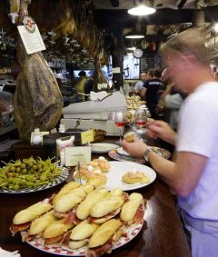 San Sebastián, ferieby, badeby, Playa de la Concha, gourmet, pintxo, Donostia, Baskerland, Guipuzskoa, surfing, Nord-Spania, Spania