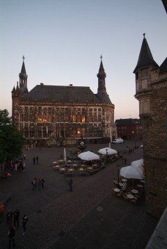Aachen, Rathaus, Kaiserpfalz, Pfalzkapelle, Karl den Store, pilegrimsmål, karolingisk romansk arkitektur, tidlig middelalder, tidlig kristendom, skattkammeret, klosterhage, Unescos liste over Verdensarven, Vest-Tyskland